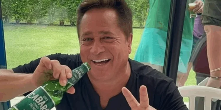 Leonardo revela uso diário de remédio para desempenho sexual