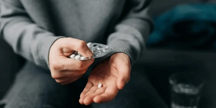 Tomar analgésicos depois da academia atrapalha a hipertrofia? Entenda