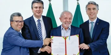 Lula sanciona lei que cria o Sistema Nacional de Educação