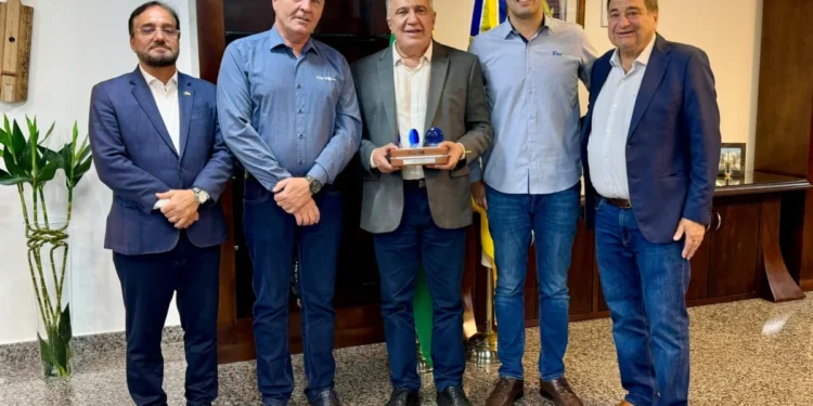 Cooperativa Frísia se reúne com o governador do Tocantins para tratar de demandas do agronegócio