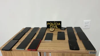 Celulares foram recuperados com receptadores e entregues aos verdadeiros donos - Divulgação PCTO