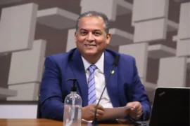 Senador Eduardo Gomes destaca união, desenvolvimento e compromisso com os 139 municípios do Tocantins em mensagem de fim de ano