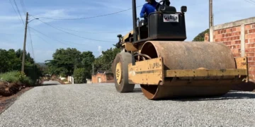 Trechos da Rua 42 que já receberam a pavimentação asfáltica – Foto Divulgação
