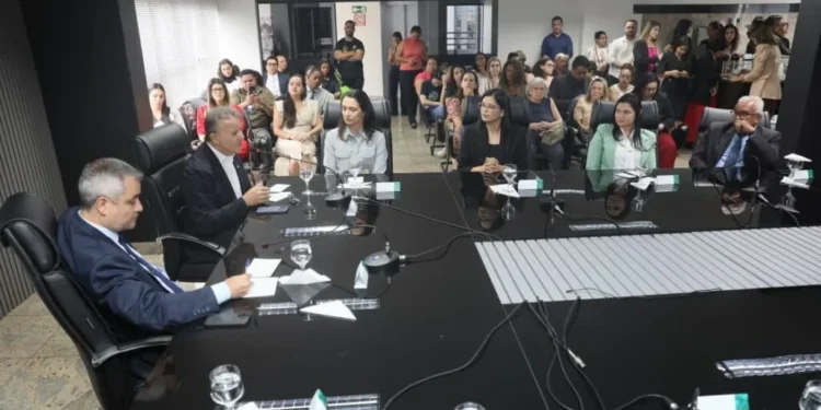 Prefeito destacou a importância da união das instituições em prol da garantia dos direitos das crianças e adolescentes com deficiência e suas famílias – Foto: Edu Fortes