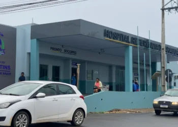 Em outubro, com atendimentos paralisados, o deputado estadual solicitou a compra urgente de materiais e insumos necessários para normalizar as cirurgias - Foto: Governo do Estado