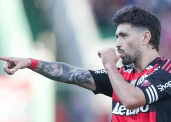 GILVAN DE SOUZA/FLAMENGO
