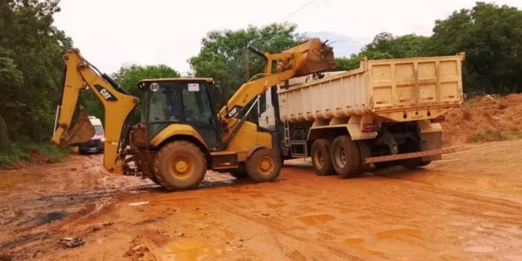 Foram necessárias seis viagens com caminhão basculante para retirada de todos os resíduos. Foto: Divulgação
