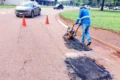 No centro da Capital, houve serviço de tapa-buracos na Av. JK com Av. NS-10 - Foto Divulgação