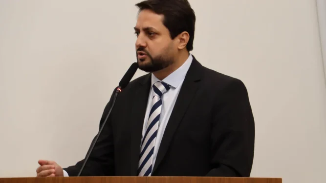 Vereador Dr. Vinicius Pires