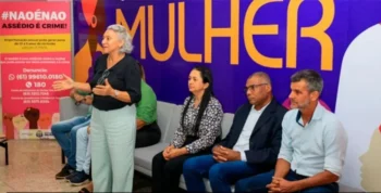 Secretária-executiva da Mulher, Mariza Sales, explica importância da articulação (Foto: Regiane Rocha)