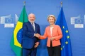 Presidente Lula em reunião com a presidente da Comissão Europeia, Ursula von der Leyen — Foto: Ricardo Stuckert/PR