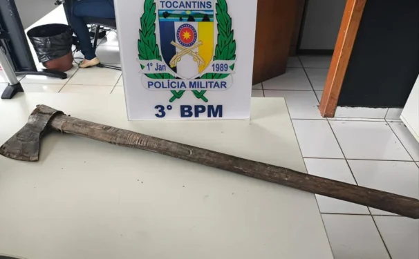 PM apreendeu machado usado por agressor - Foto: Divulgação 3º BPM