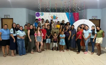 Público recebeu informações importantes sobre os malefícios causados pelas drogas - Foto: Divulgação 3º BPM