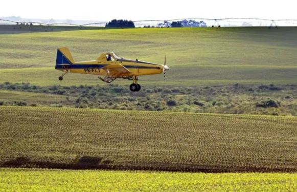 Modelo AirTractor é o mais presente na aviação agrícola no Brasil — Foto: Divulgação Sindag