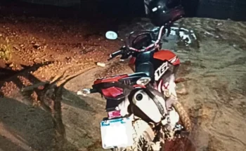 Motocicleta furtada no Maranhão foi recuperada pela PMTO em Aguiarnópolis - Foto: Ascom PMTO