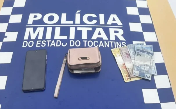 O suspeito e os objetos recuperados foram conduzidos e apresentados na Delegacia de Polícia Civil de Araguaína - Foto: Ascom 2º BPM