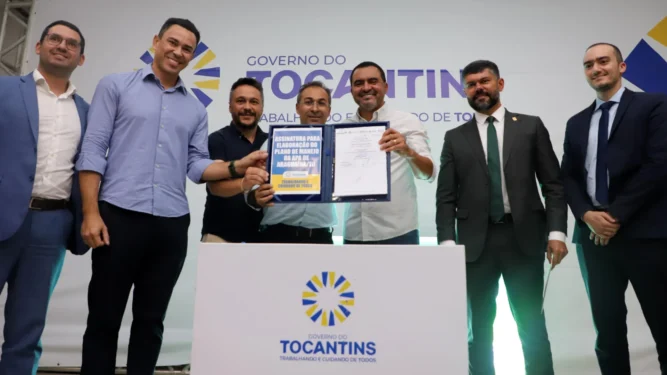 Governador Wanderlei Barbosa assina convênio para elaboração do Plano de Manejo da APA das Nascentes de Araguaína. Crédito: Antonio Gonçalves/Governo do Tocantins
