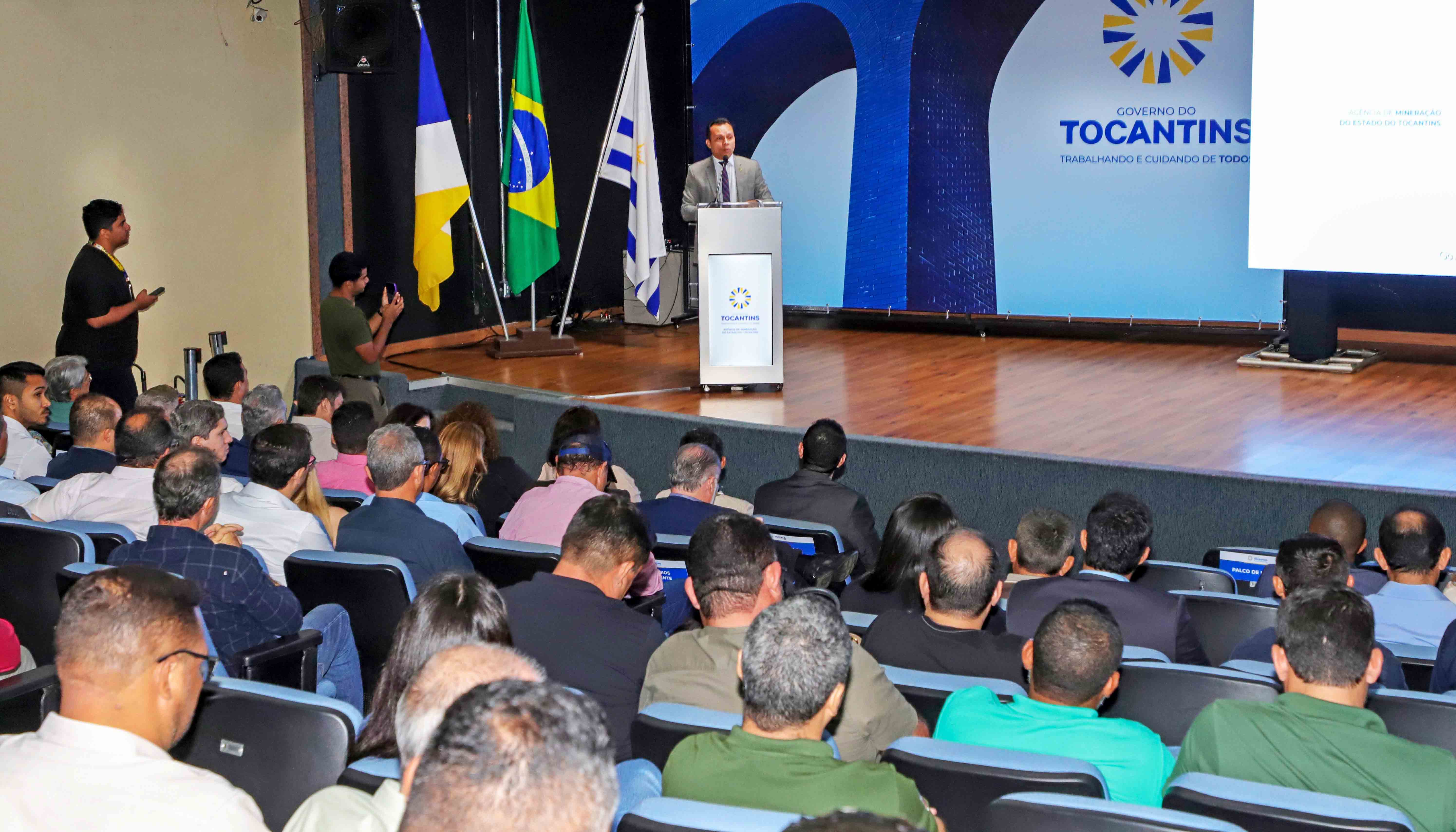 Presidente da Ameto, Carlos Eduardo Moraes, durante o lançamento do Curso Técnico em Mineração, realizado no auditório do Palácio Araguaia Governador José Wilson Siqueira Campos, em Palmas. Antonio Goncalves/Governo do Tocantins