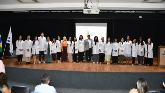 A Residência em Área Profissional da Saúde é uma modalidade de pós-graduação lato sensu em regime de dedicação exclusiva.