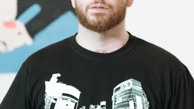 Artista visual Lucas Rodrigues lança o livro "O Notório Olumi" em Palmas - Foto: Maria Júlia Daniel