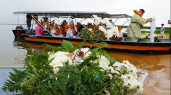 Entrega do 3º Presente de Iemanjá às águas do Lago de Palmas foi marcada por cânticos, fé e manifestações culturais na Praia da Graciosa - Foto: Paulo Gualberto/Governo do Tocantins