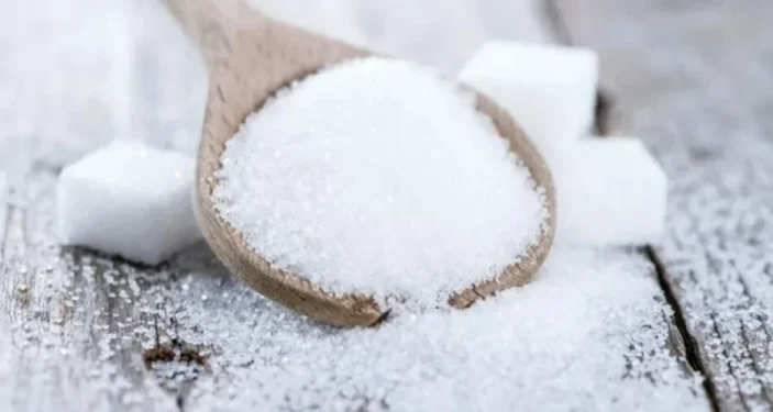 Alta do açúcar está diretamente ligada ao avanço do preço da gasolina, que impulsiona os preços do etanol — Foto: Thinkstock