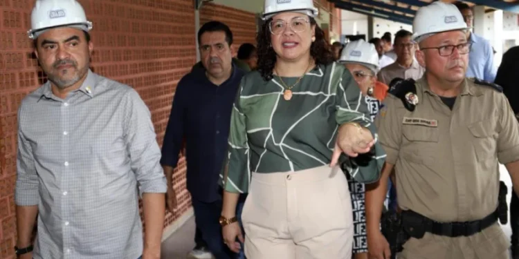 Governador Wanderlei Barbosa visita escola que faz parte do projeto Obra Toda Semana e tem como objetivo promover inaugurações, ampliações e reformas de unidades escolares - Foto: Ademir dos Anjos/Governo do Tocantins