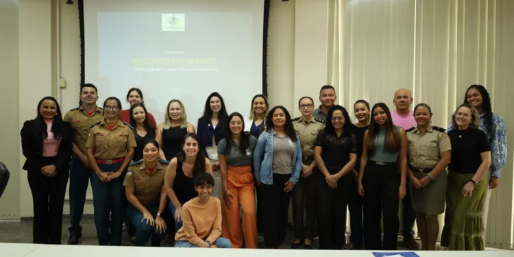 Igeprev-TO e profissionais de RH dos órgãos estaduais reunidos em mais uma etapa do projeto RH Conectado. Foto - Anny Tavares - Governo do Tocantins