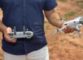 O curso tem como objetivo qualificar os participantes para o uso de drones como ferramenta tecnológica no campo, contribuindo para o aumento da produtividade e a modernização das atividades agropecuárias. Foto: Yasmin Oliveira Governo do Tocantins