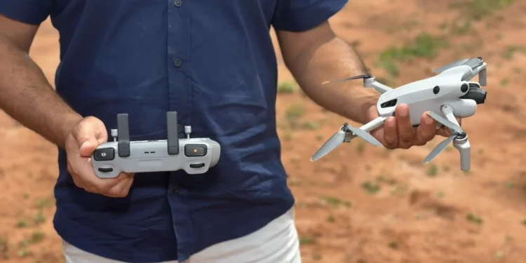 O curso tem como objetivo qualificar os participantes para o uso de drones como ferramenta tecnológica no campo, contribuindo para o aumento da produtividade e a modernização das atividades agropecuárias. Foto: Yasmin Oliveira Governo do Tocantins