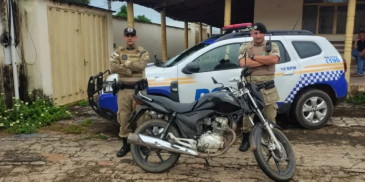 Motocicleta recupera pela PMTO em Colinas do Tocantins - Foto: Ascom PMTO