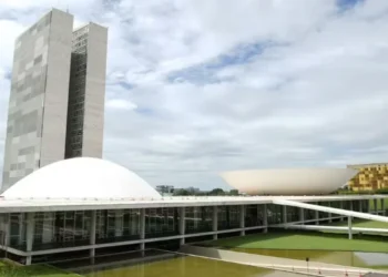 Pelo menos 37 deputados federais trocaram de partido na janela partidáia — Foto: Saulo Cruz/Agência Senado
