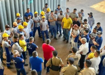 Projeto De Homem para Homem durante visita a uma empresa. - Foto: Ascom PMTO