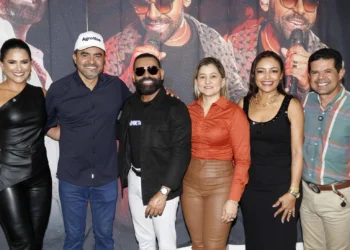 O governador do Tocantins, Wanderlei Barbosa, acompanhado da primeira-dama Karynne Sotero, participou, na noite deste sábado, 9, da Agrotins Fest, realizada na Praça dos Girassóis, em Palmas Foto: Márcio Vieira/Governo do Tocantins