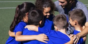 Programação inclui palestras educativas, atividades esportivas e ações voltadas à inclusão e à sensibilização sobre o Transtorno do Espectro Autista (TEA). Imagem: Freepik