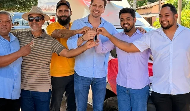 Veículo adquirido com recursos de emenda do deputado Olyntho Neto (MDB) vai atender os moradores do distrito de Araguaci. Ascom/Olyntho