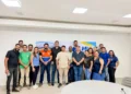Na Sedeem, reunião entre representantes da Prefeitura, Defesa Civil e feirantes definiu as medidas de transição e continuidade das atividades da Feira do Aureny I — Foto: Lumara Brito