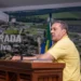 Na tribuna da Câmara Municipal de Alvorada, Vanderlei Luxemburgo defende uma política feita com presença, escuta e responsabilidade para atender as demandas reais da população tocantinense.