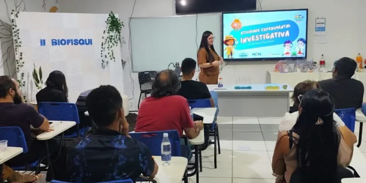 Formação continuada promove troca de experiências entre docentes da rede estadual
