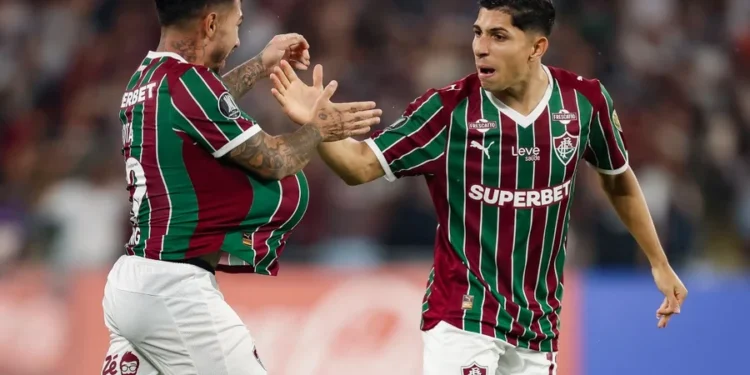 LUCAS MERÇON / FLUMINENSE F.C.