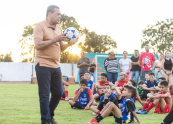 A presença de Luxemburgo no Bico do Papagaio também aproxima sua história no futebol da nova caminhada pública que decidiu construir no Tocantins