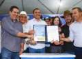 Governador Wanderlei Barbosa ao lado do prefeito Wagner Rodrigues; da senadora Dorinha; e do presidente da Ageto, Túlio Labre, autorizou o início das obras de duplicação da TO-222, importante corredor de mobilidade e desenvolvimento para Araguaína e região - Crédito: Ademir dos Anjos/Governo do Tocantins