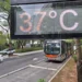Termômetro em canteiro central da Avenida Nove de Julho, em São Paulo