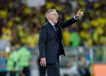 Carlo Ancelotti durante a goleada por 6 a 2 sobre o Panamá, no Maracanã Créditos: Rafael Ribeiro/CBF