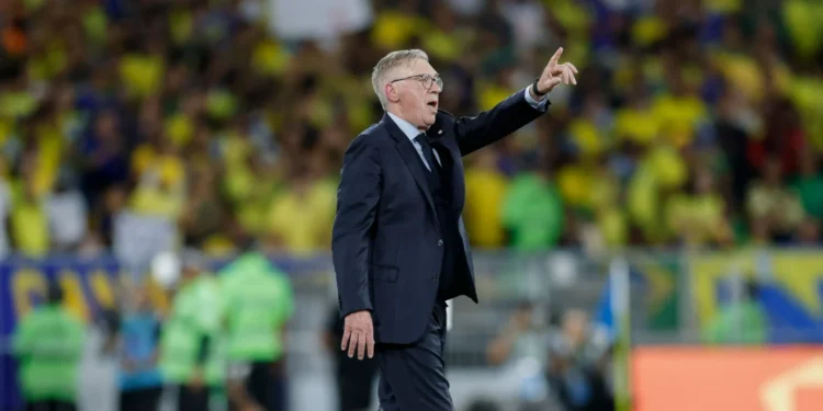 Carlo Ancelotti durante a goleada por 6 a 2 sobre o Panamá, no Maracanã Créditos: Rafael Ribeiro/CBF