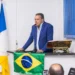Vanderlei Luxemburgo reforça, em discurso institucional, a força de uma voz pública com alcance para defender o Tocantins.