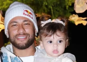Neymar Jr. e Helena, filha de Amanda Kimberlly