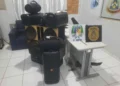 Aparelhagens de som automotivo e caixas de som foram apreendidos durante operação conjunta das Forças de Segurança em Pedro Afonso. Crédito: DICOM SSP TO