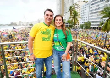 Vittor Sales/Campanha Flávio Bolsonaro