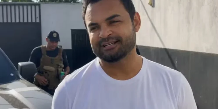 Jackson Soares foi alvo de busca e apreensão mas acabou detido ao serem encontradas munições em sua casa — Foto: Reprodução/Tv Anhanguera